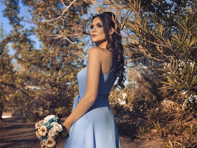 A difícil tarefa de escolher  a melhor paleta de cores do casamento.