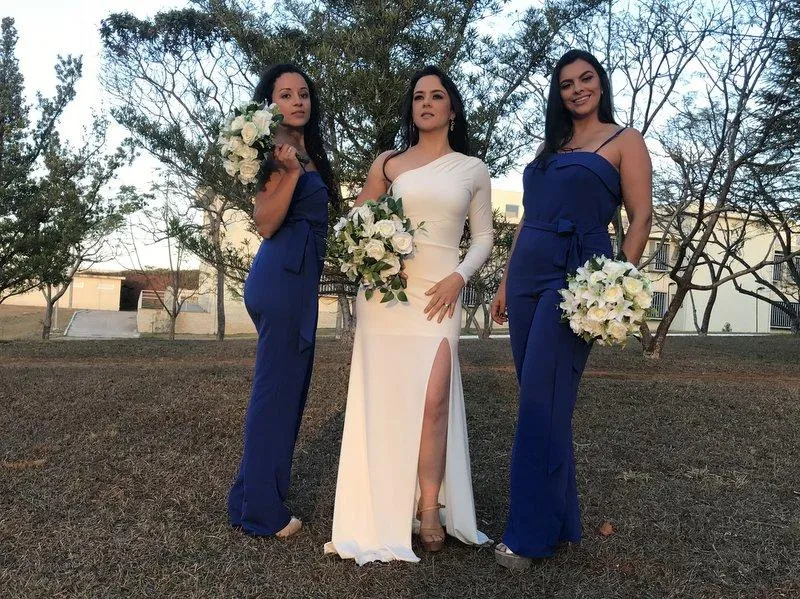 A difícil tarefa de escolher  a melhor paleta de cores do casamento.