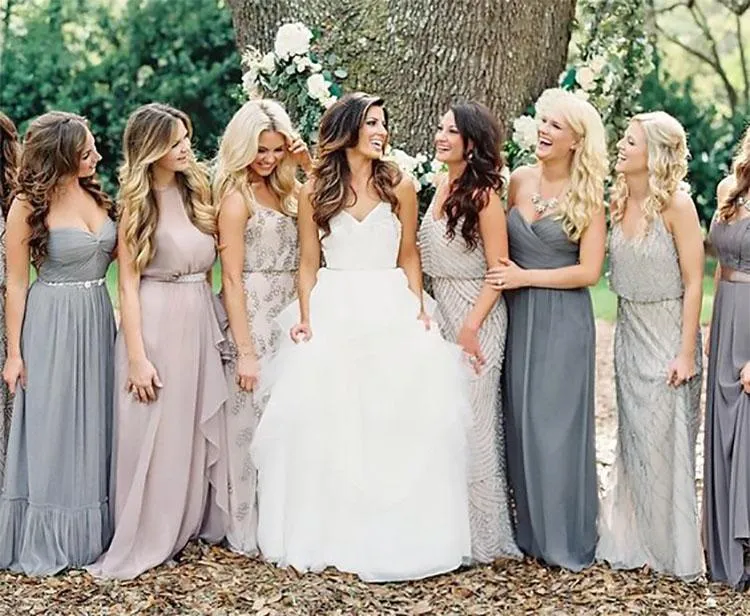 Missão casamento: Como escolher o vestido ideal para as madrinhas? Missão casamento: Como escolher o vestido ideal para as madrinhas?