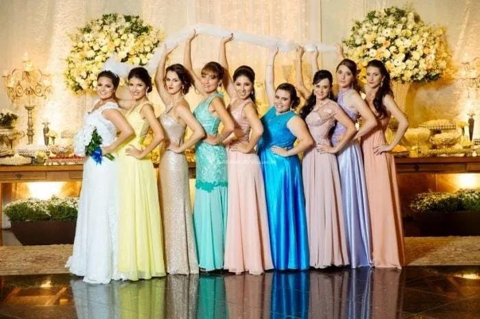 Missão casamento: Como escolher o vestido ideal para as madrinhas? Missão casamento: Como escolher o vestido ideal para as madrinhas?