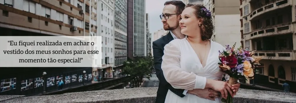 Descubra como a paixão pela música levou a Caroline à conhecer o grande amor da sua vida. Descubra como a paixão pela música levou a Caroline à conhecer o grande amor da sua vida.